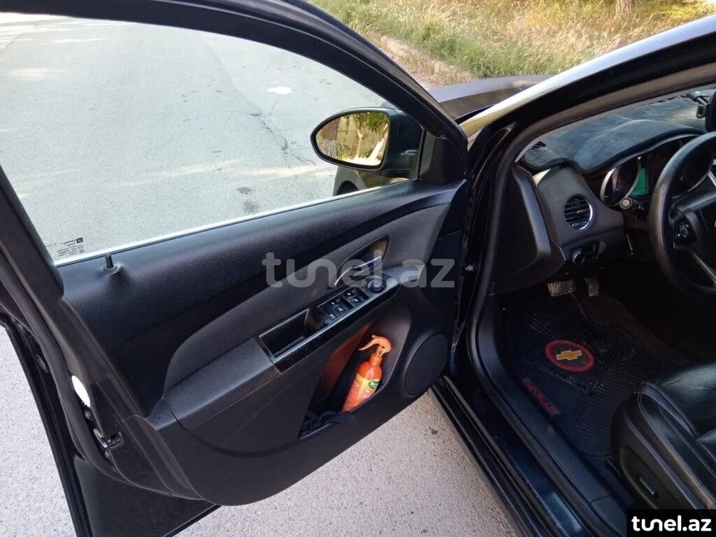 Chevrolet Cruze 2012