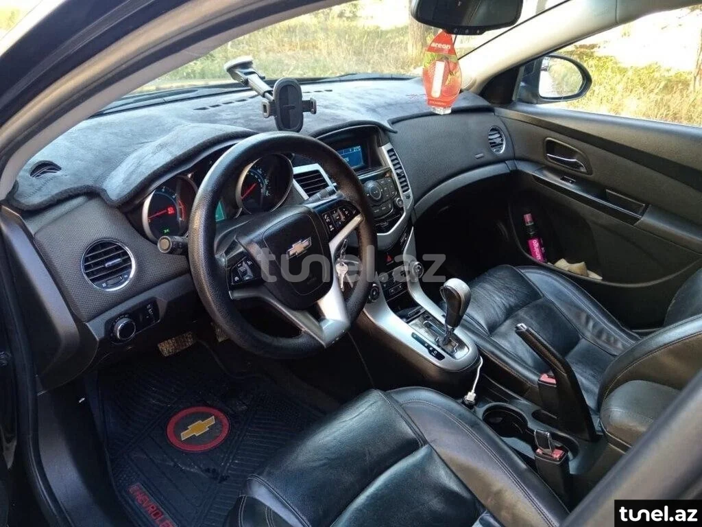 Chevrolet Cruze 2012