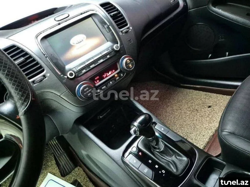 Kia K3 2016