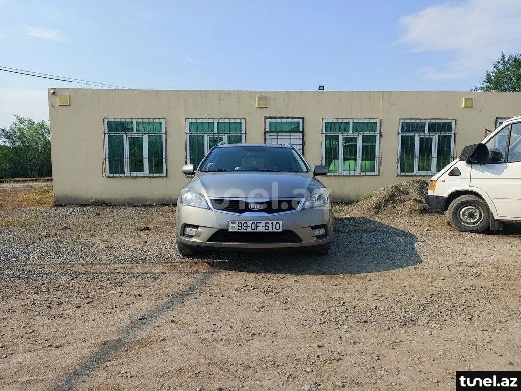 Kia Ceed SW 2011