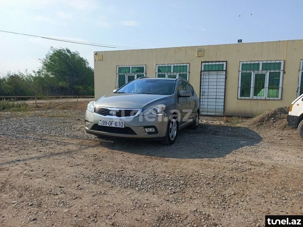 Kia Ceed SW 2011