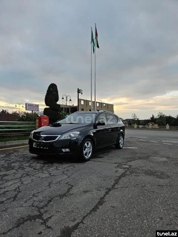 Kia Ceed SW 2011