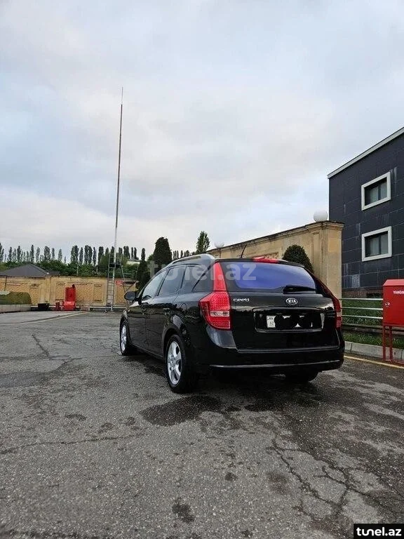 Kia Ceed SW 2011