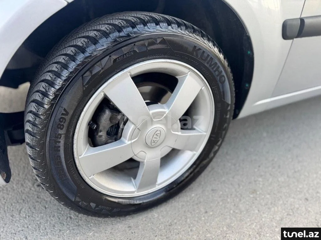 Kia Rio 2006