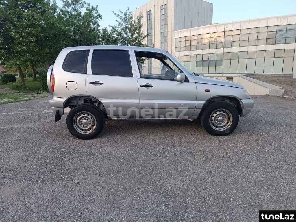 Chevrolet Niva 2008