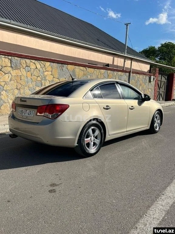 Chevrolet Cruze 2012