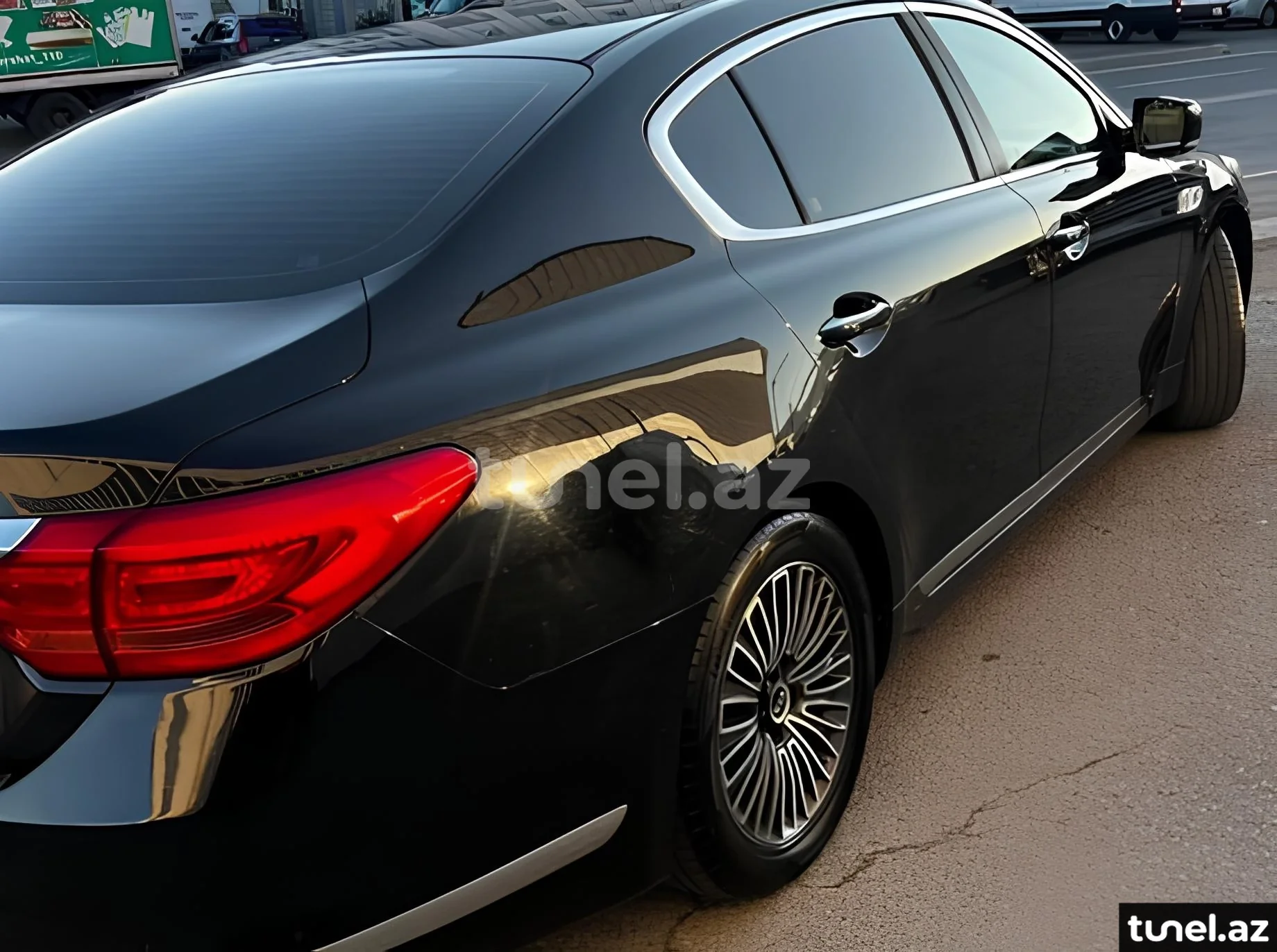 Kia Quoris 2012
