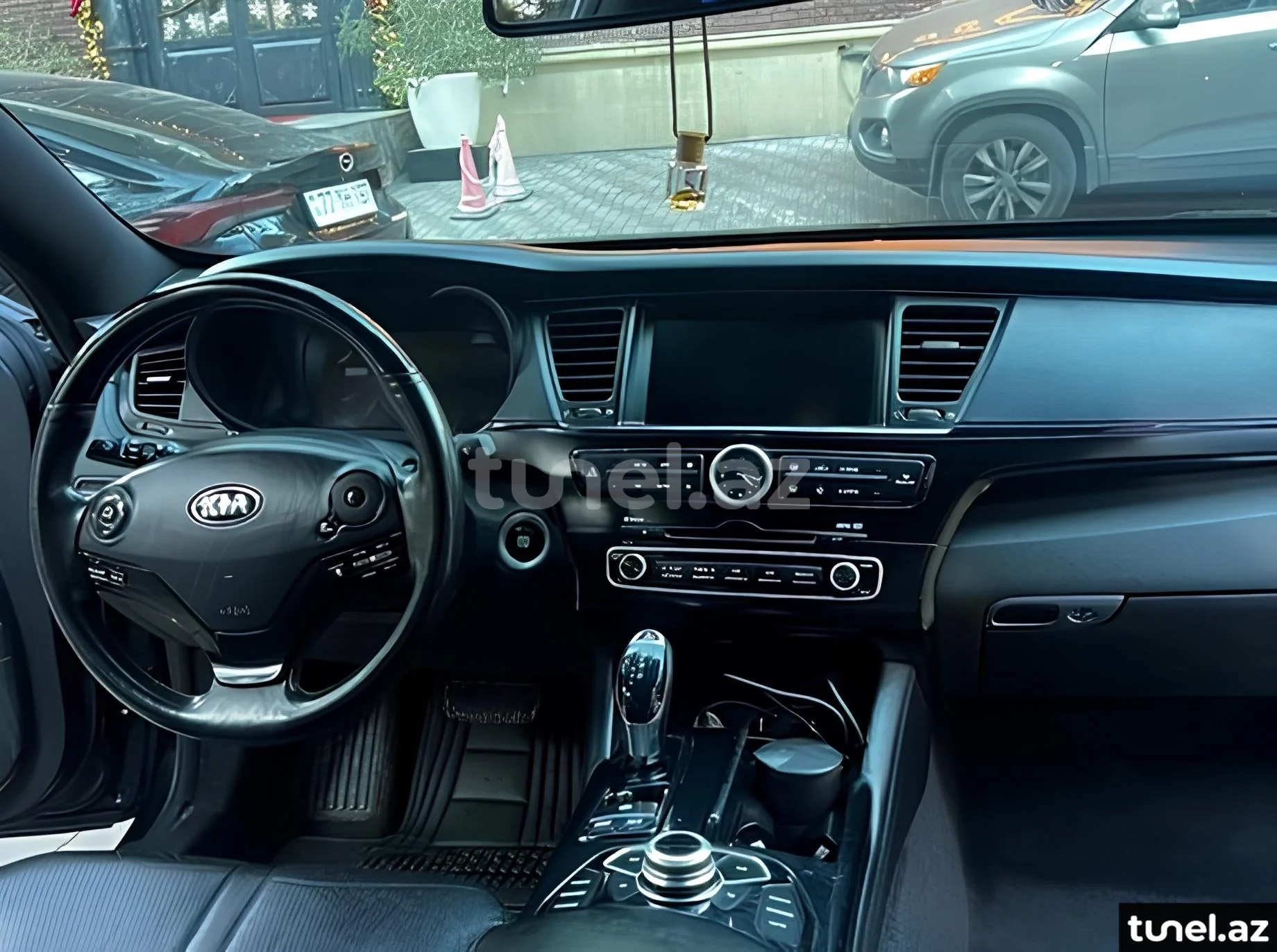 Kia Quoris 2012