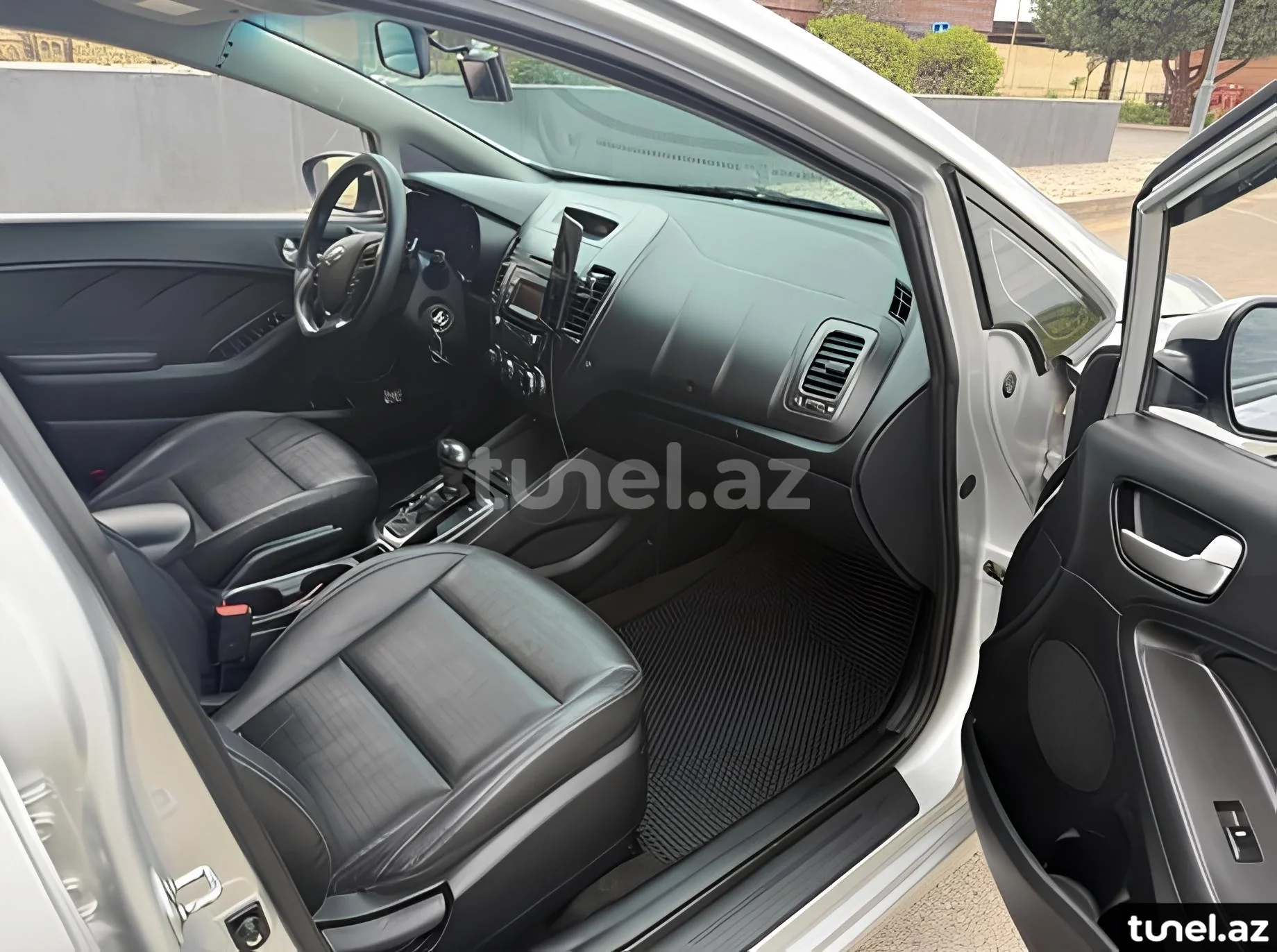 Kia K3 2016