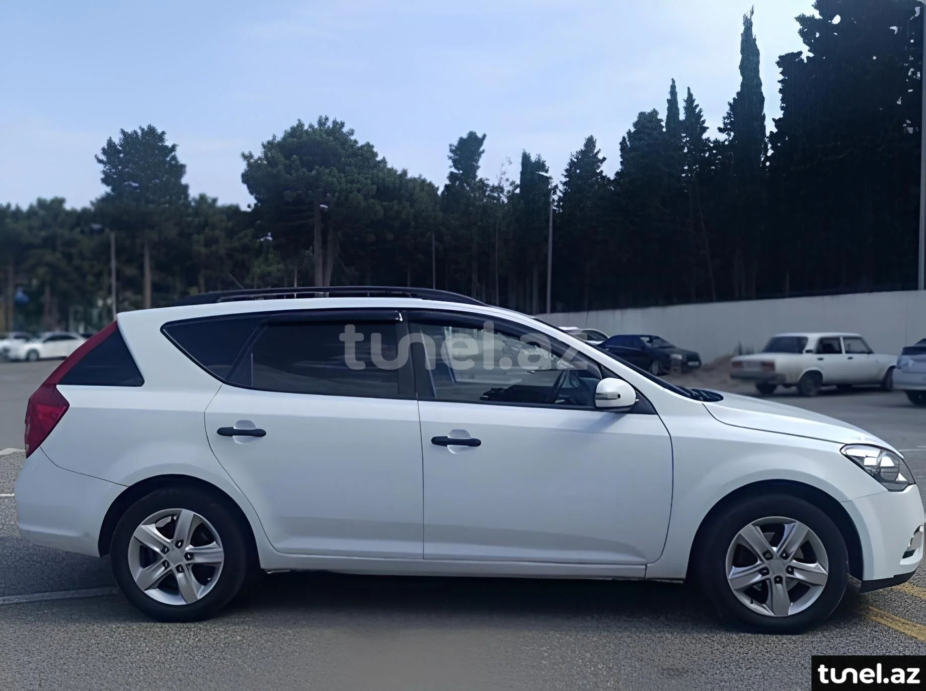 Kia Ceed SW 2011