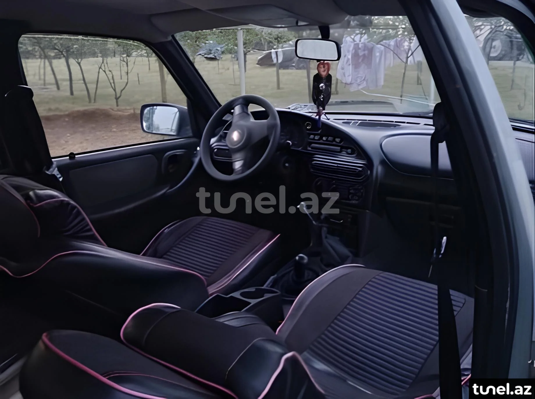 Chevrolet Niva 2012