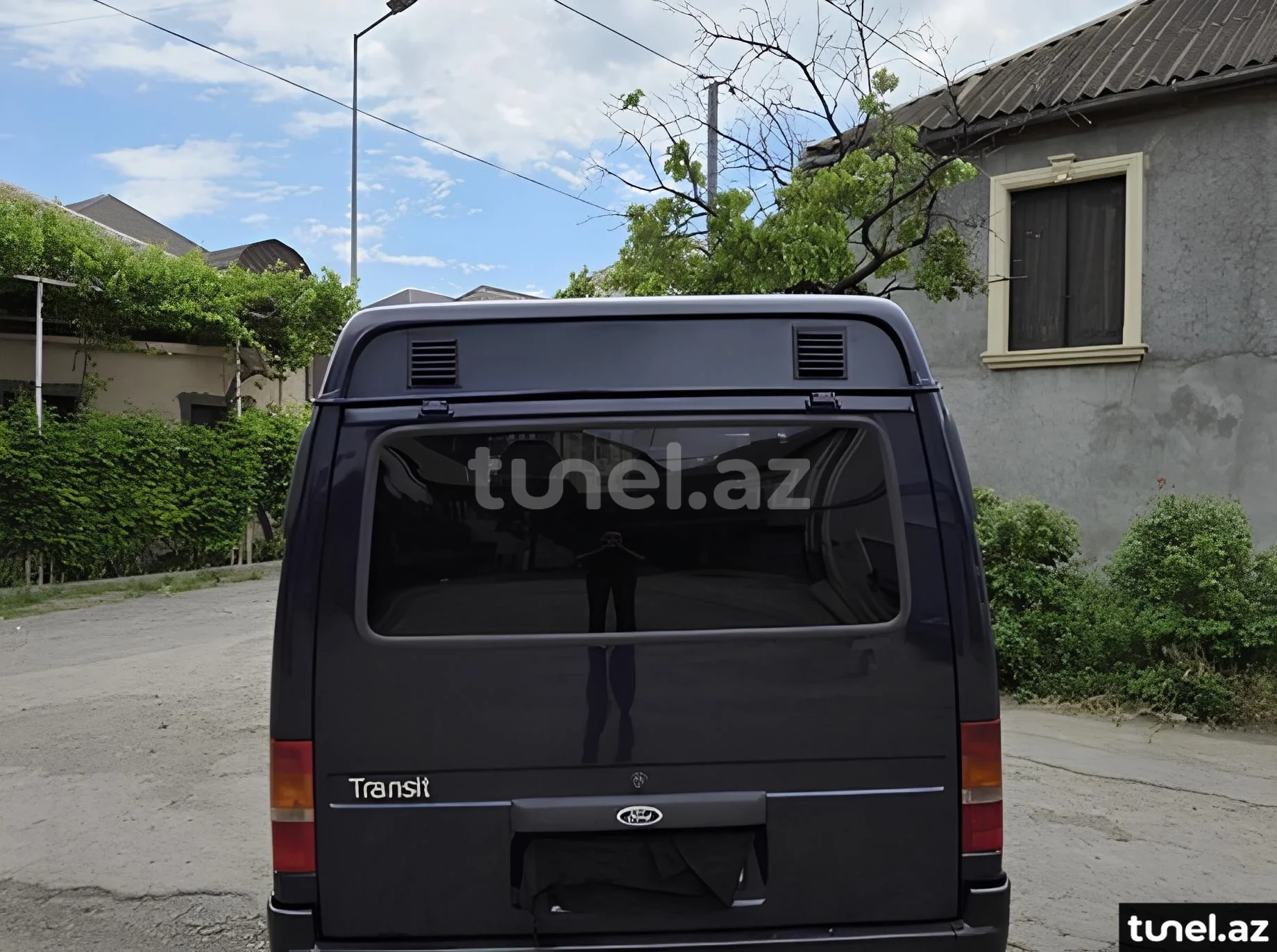 Ford Transit 2000