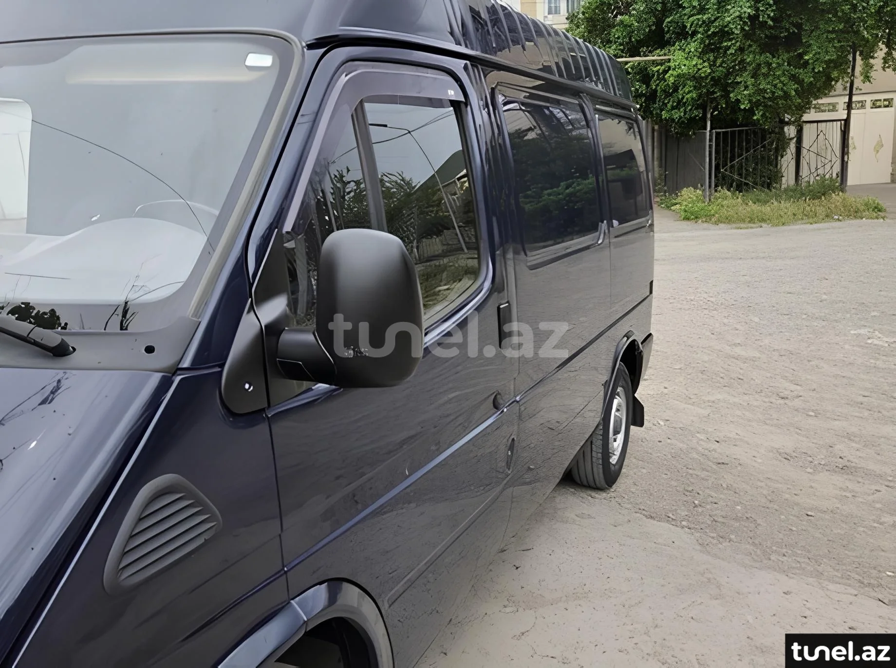 Ford Transit 2000