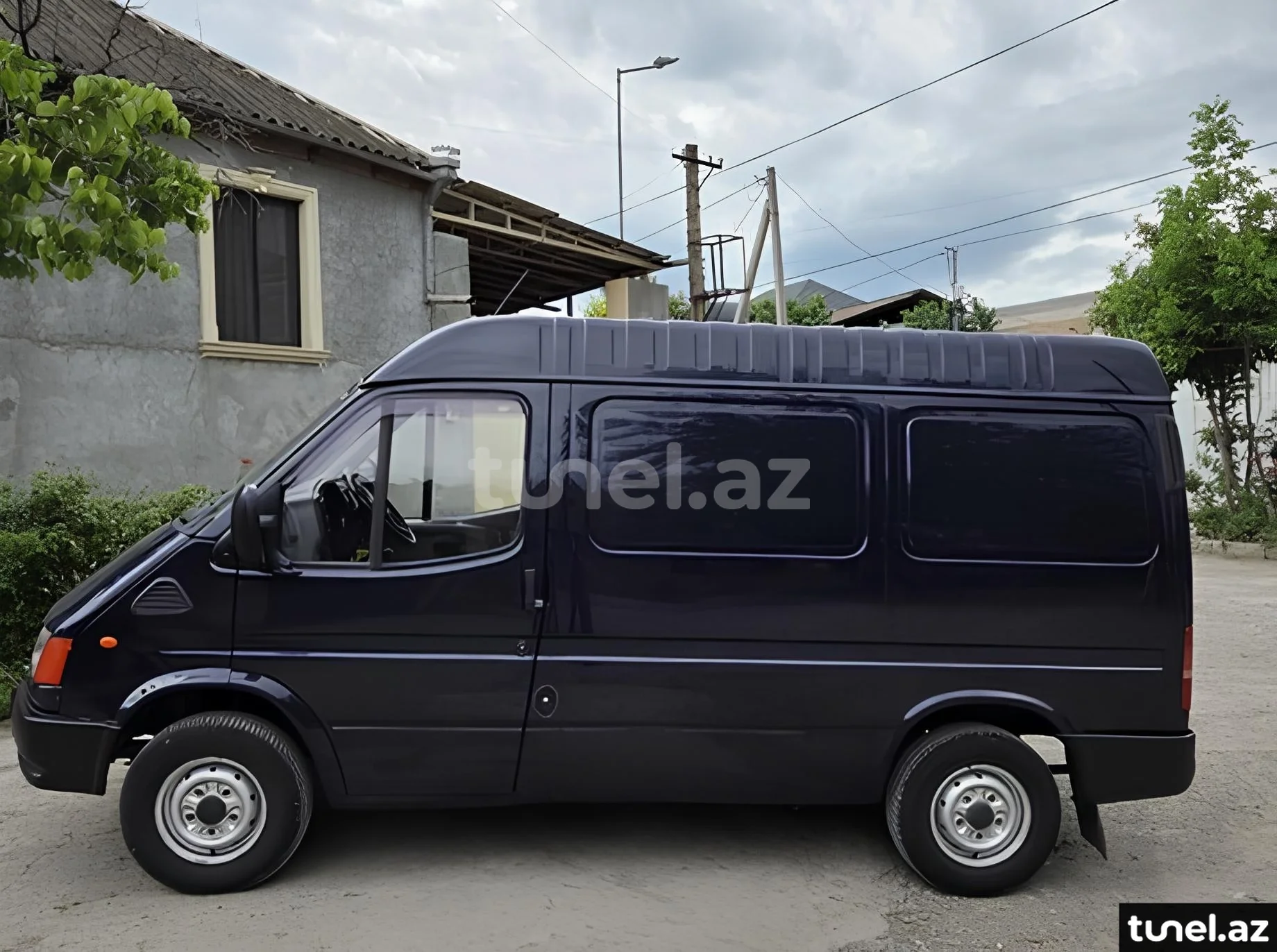 Ford Transit 2000
