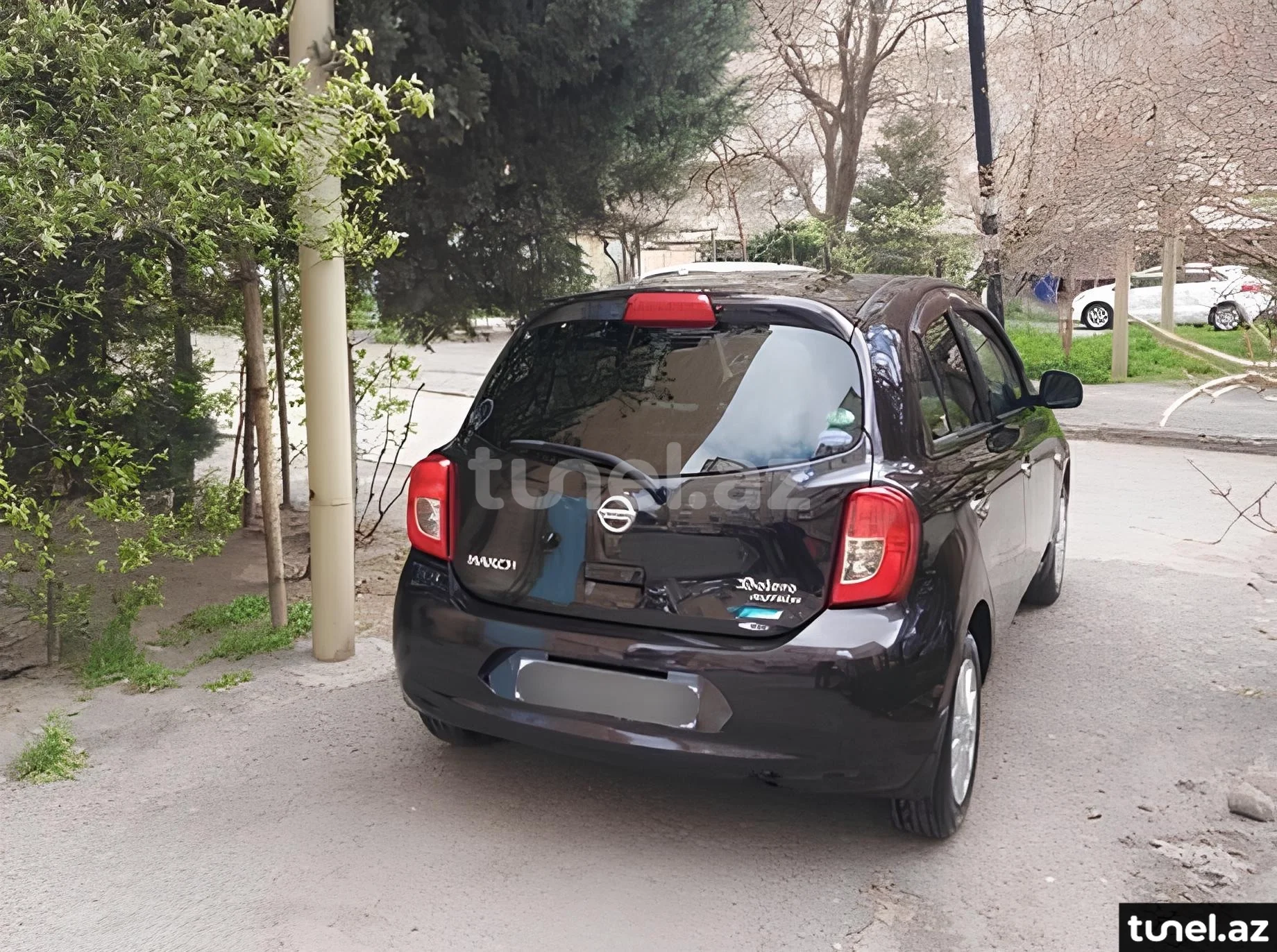 Nissan March 2014