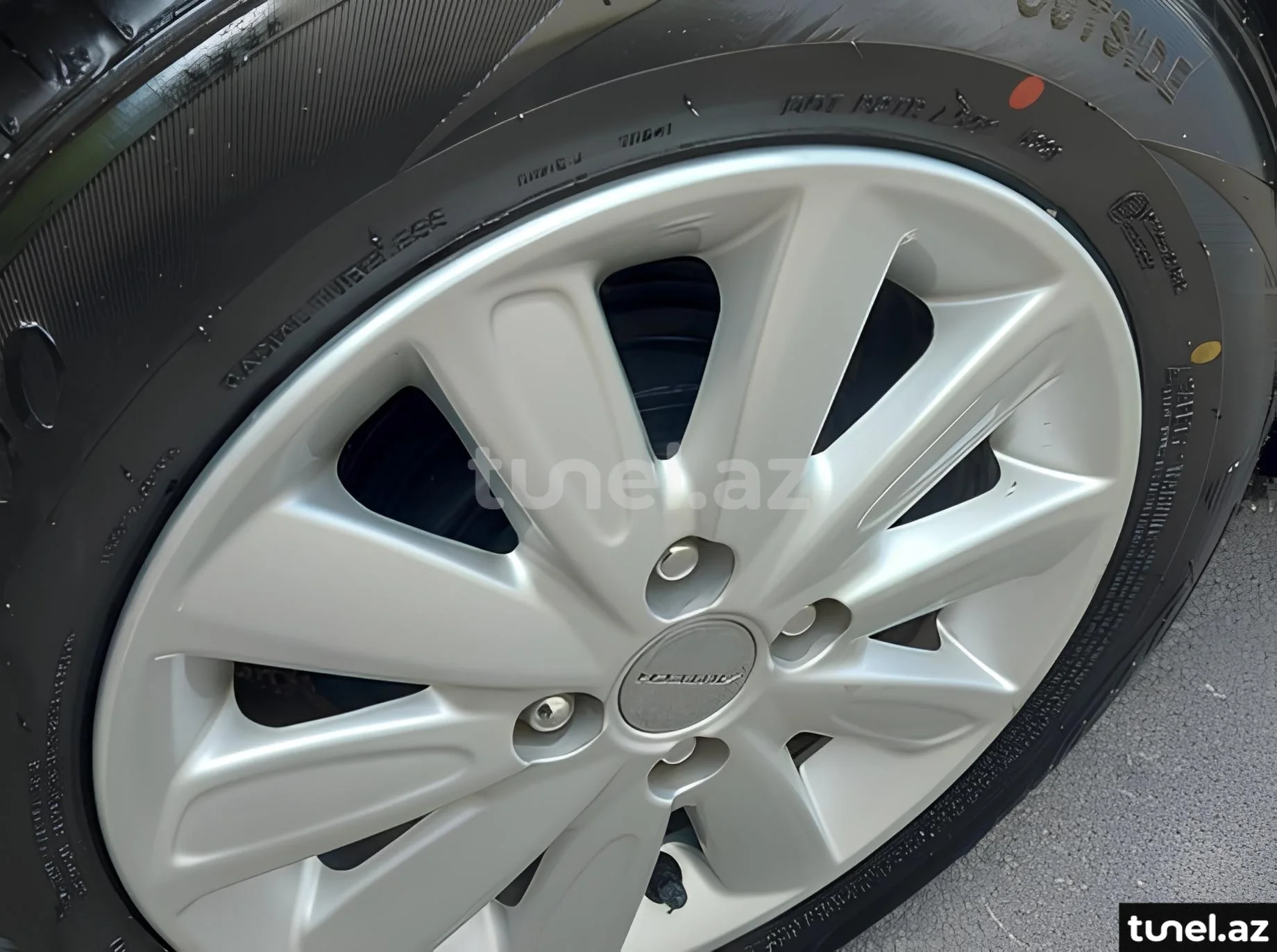 Nissan March 2014