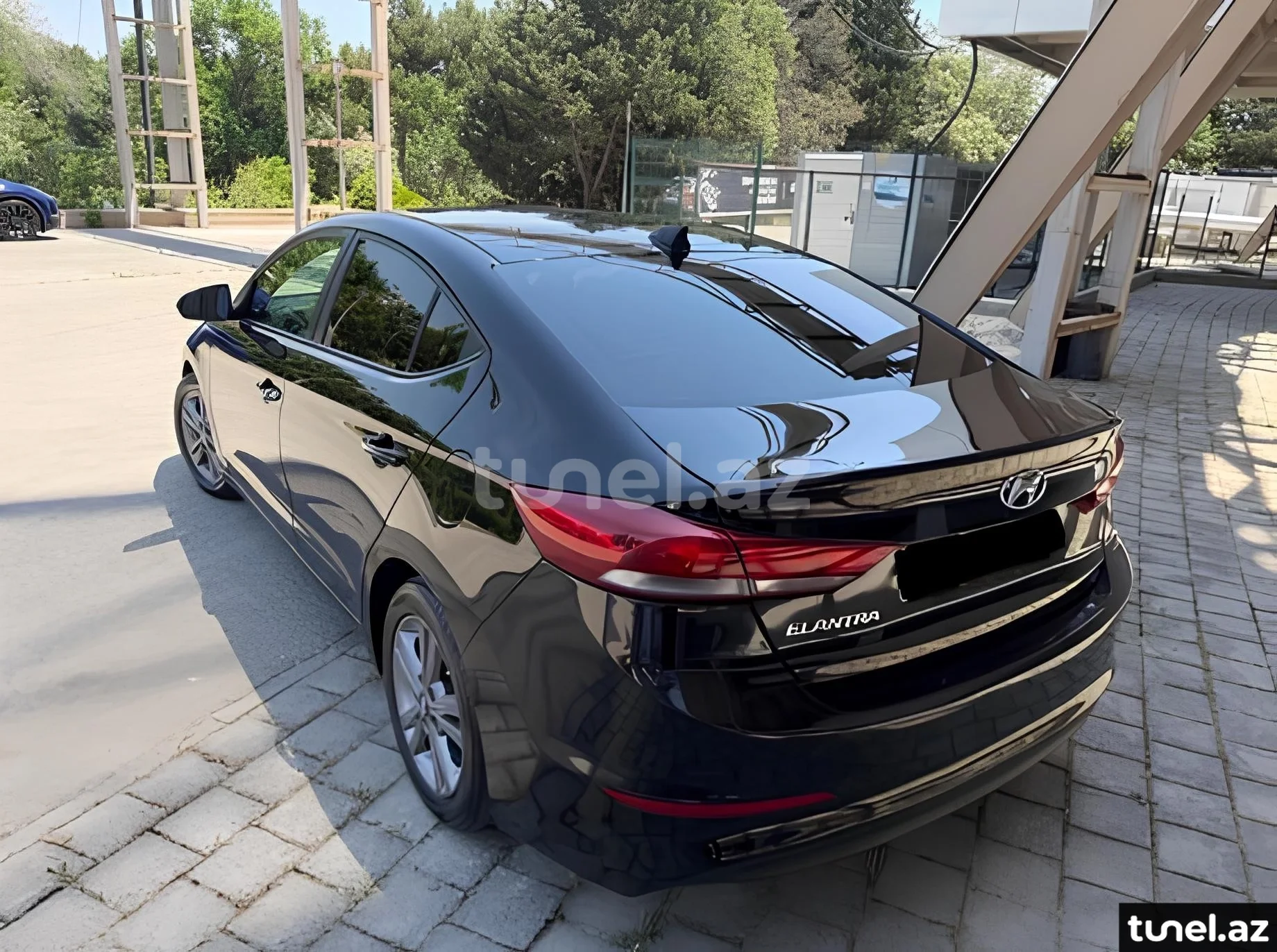 Hyundai Elantra 2017