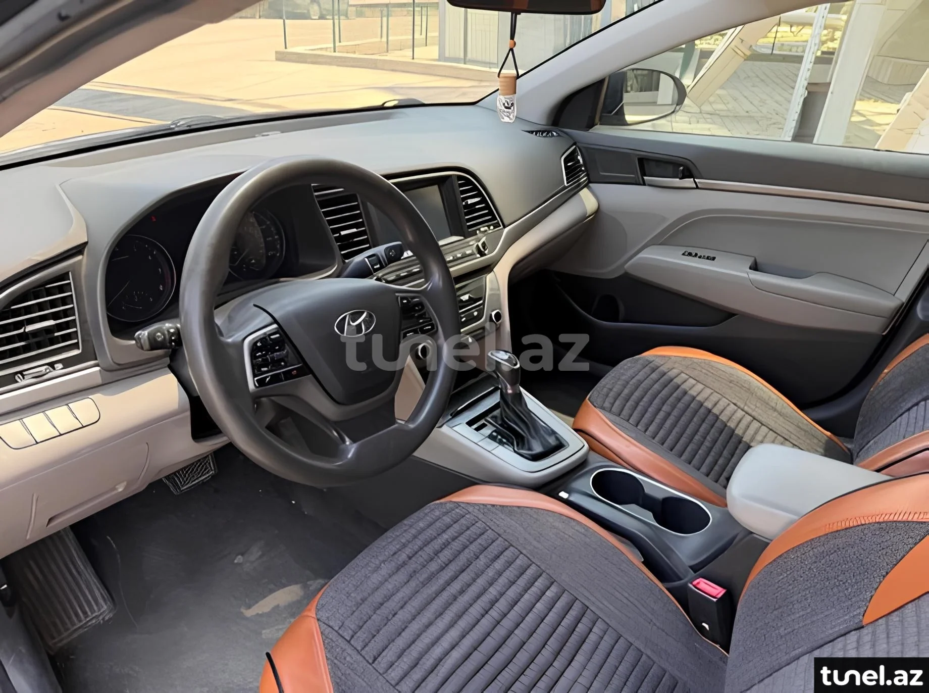 Hyundai Elantra 2017