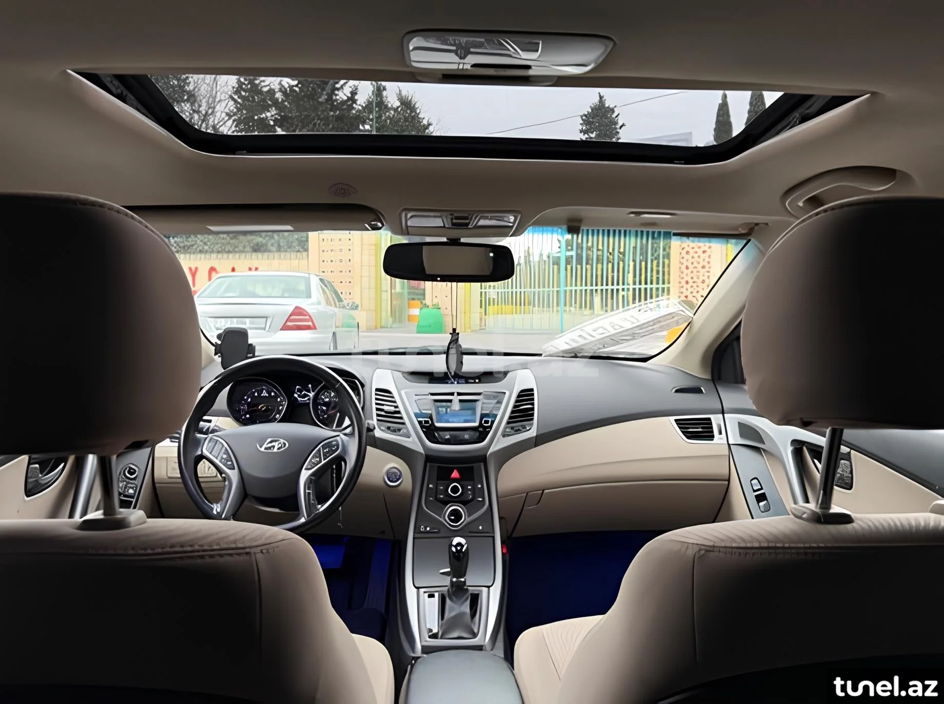 Hyundai Elantra 2015