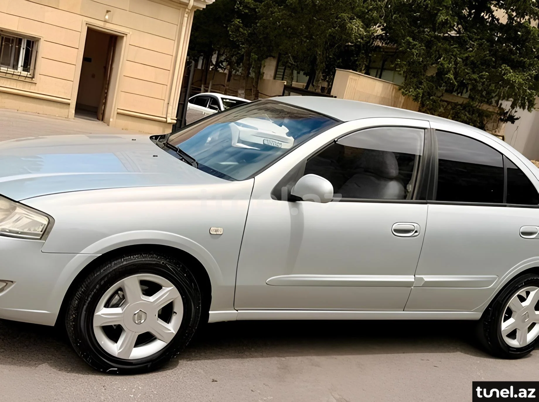 Nissan Sunny 2007