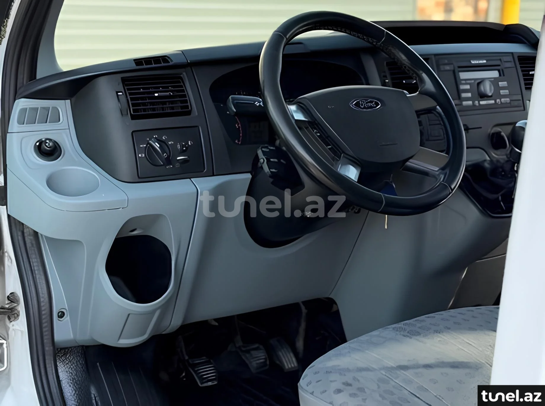 Ford Transit 2010