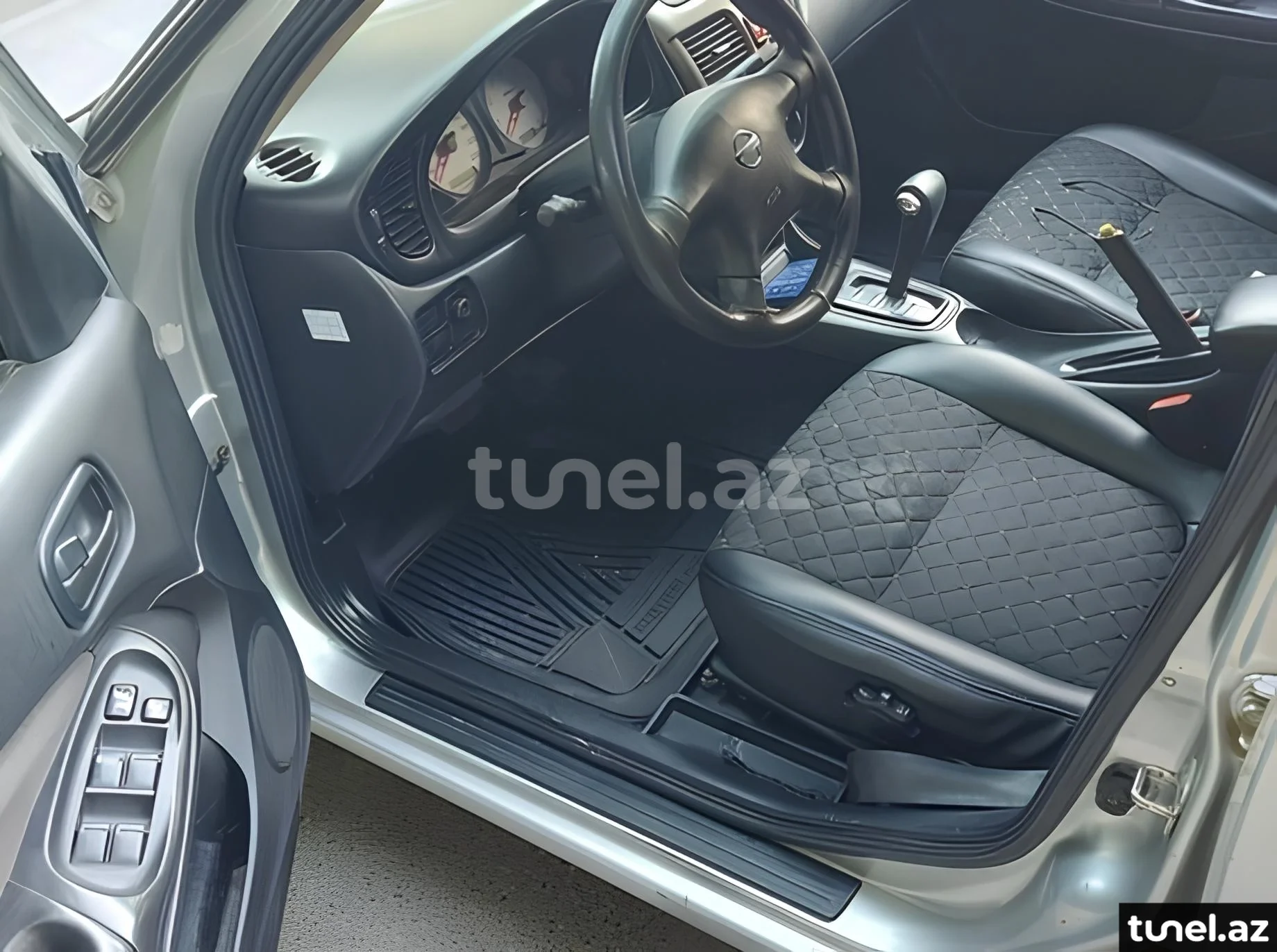 Nissan Sunny 2008