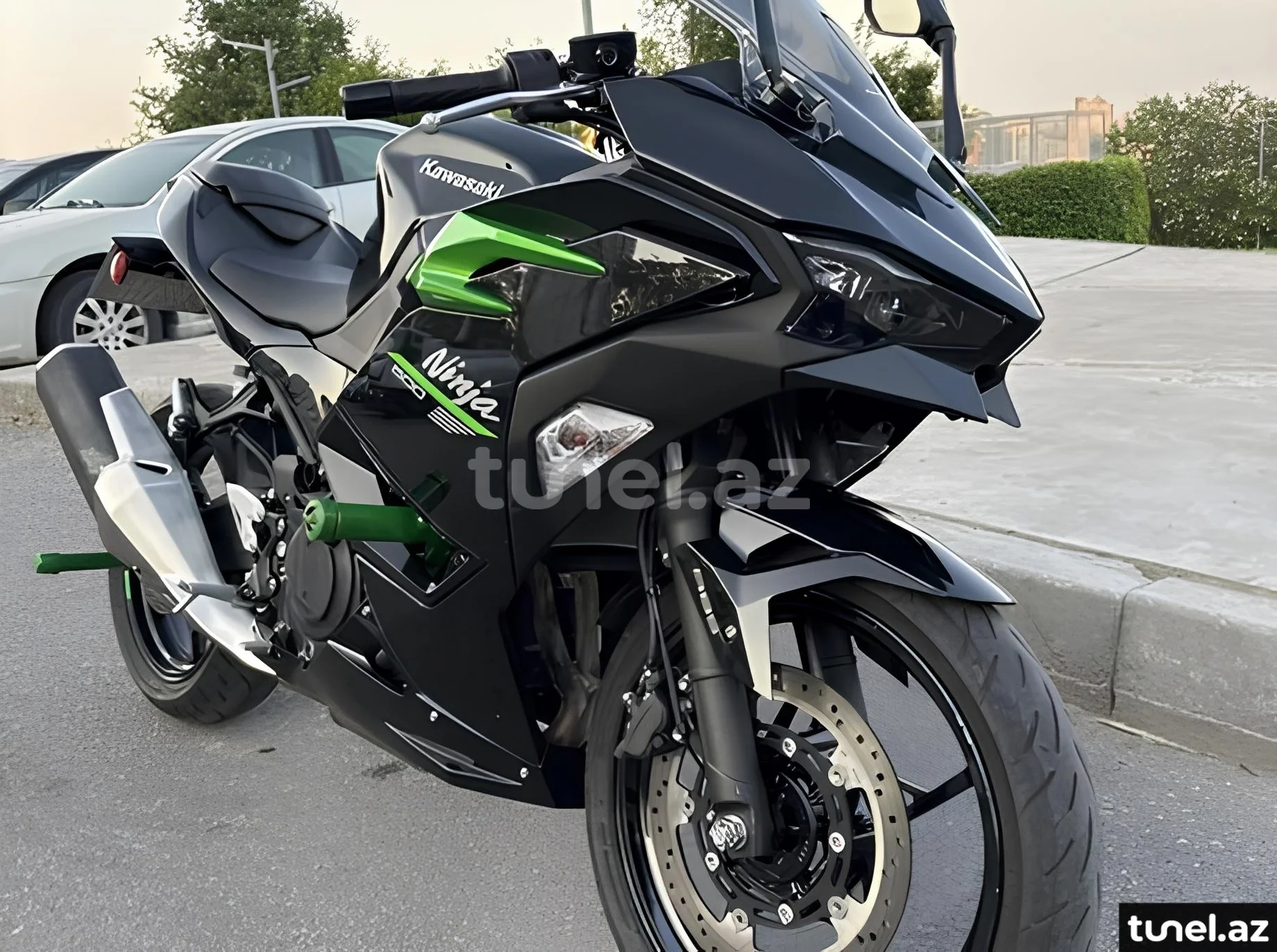Kawasaki Ninja 500 2025