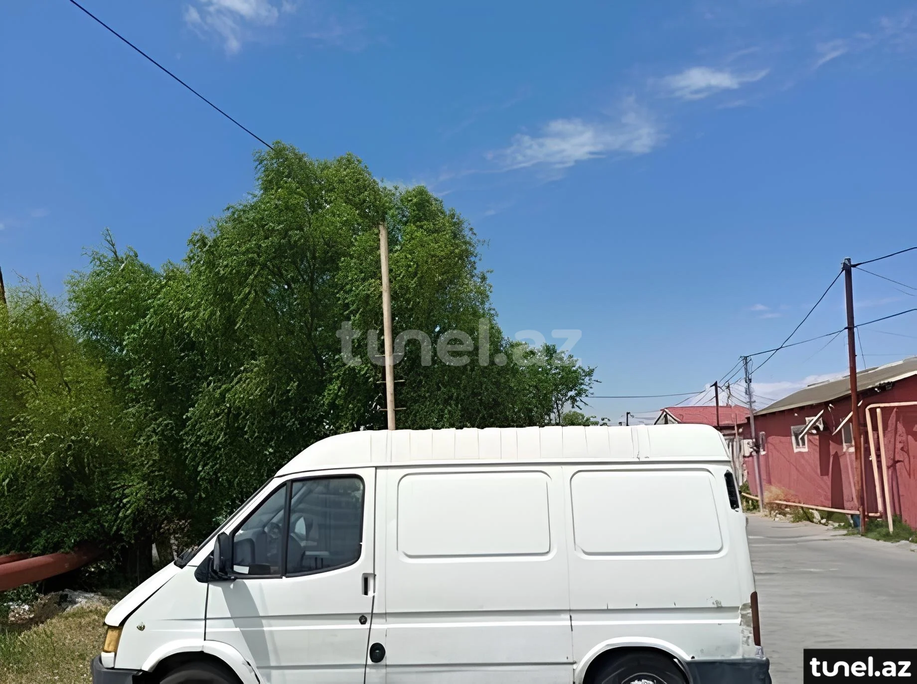 Ford Transit 2000