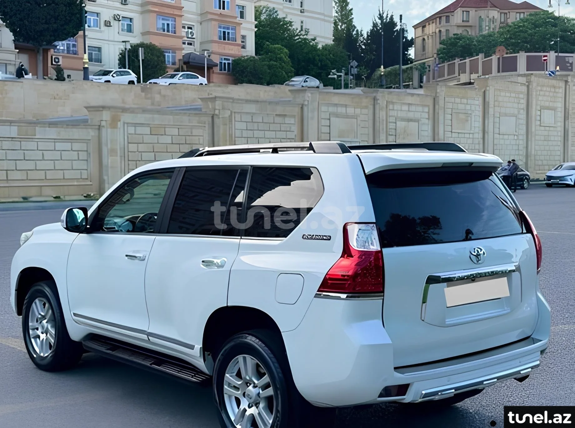 Toyota Land Cruiser Prado 2012