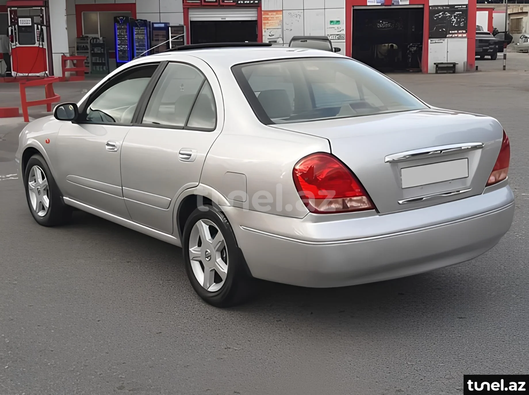 Nissan Sunny 2005