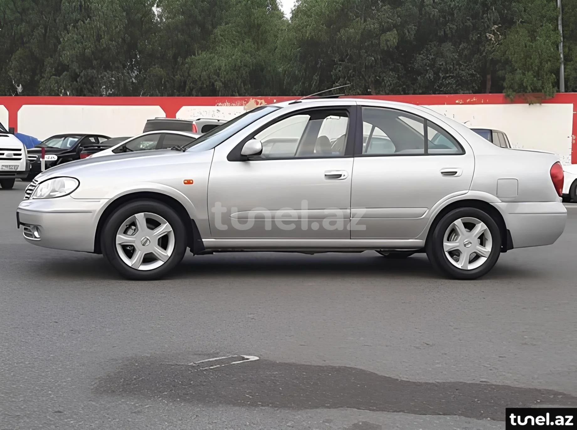 Nissan Sunny 2005
