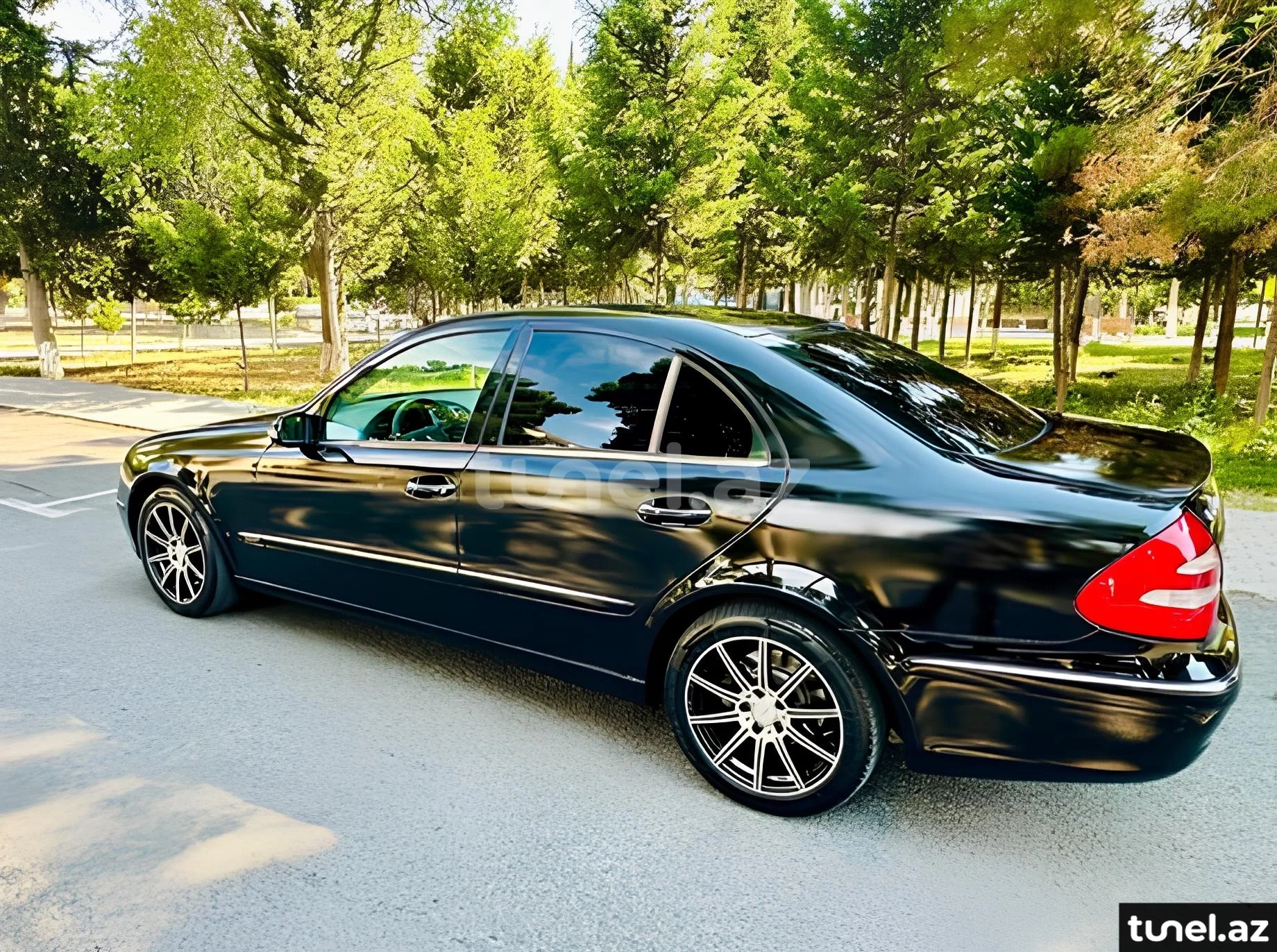 Mercedes E 240 2003