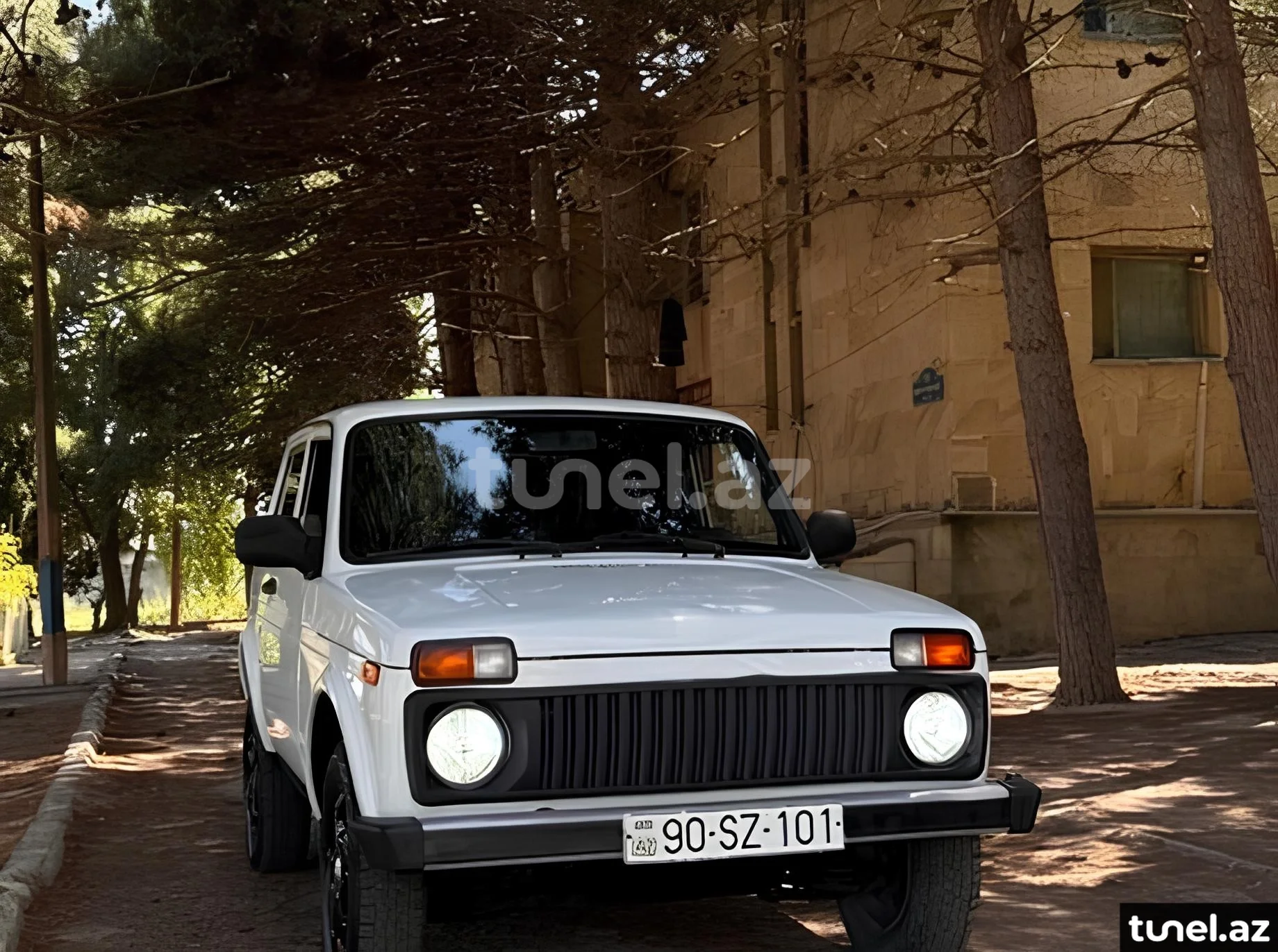 LADA (VAZ) Niva 2016