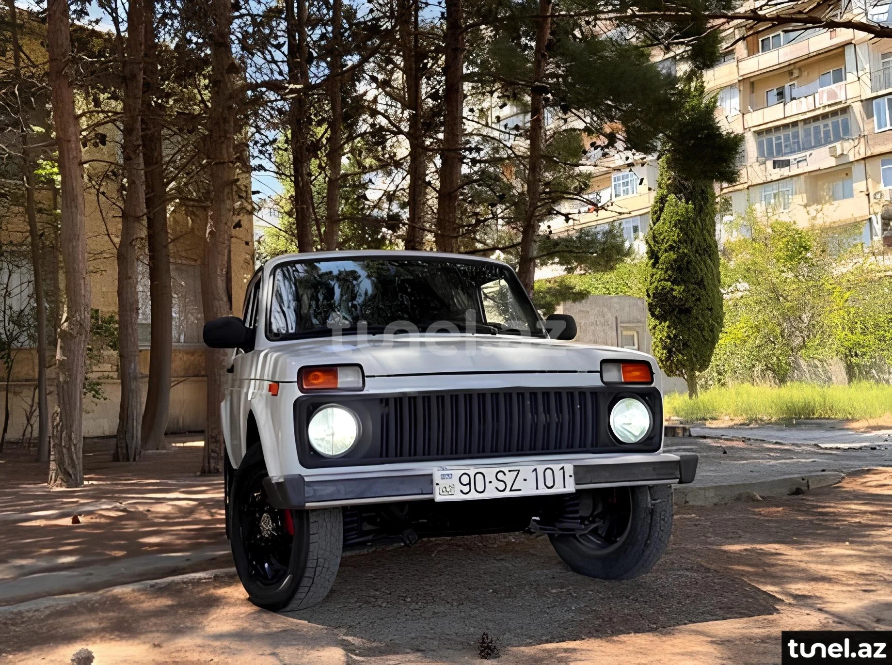 LADA (VAZ) Niva 2016