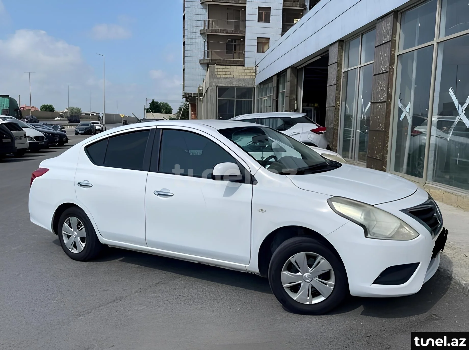 Nissan Sunny 2015