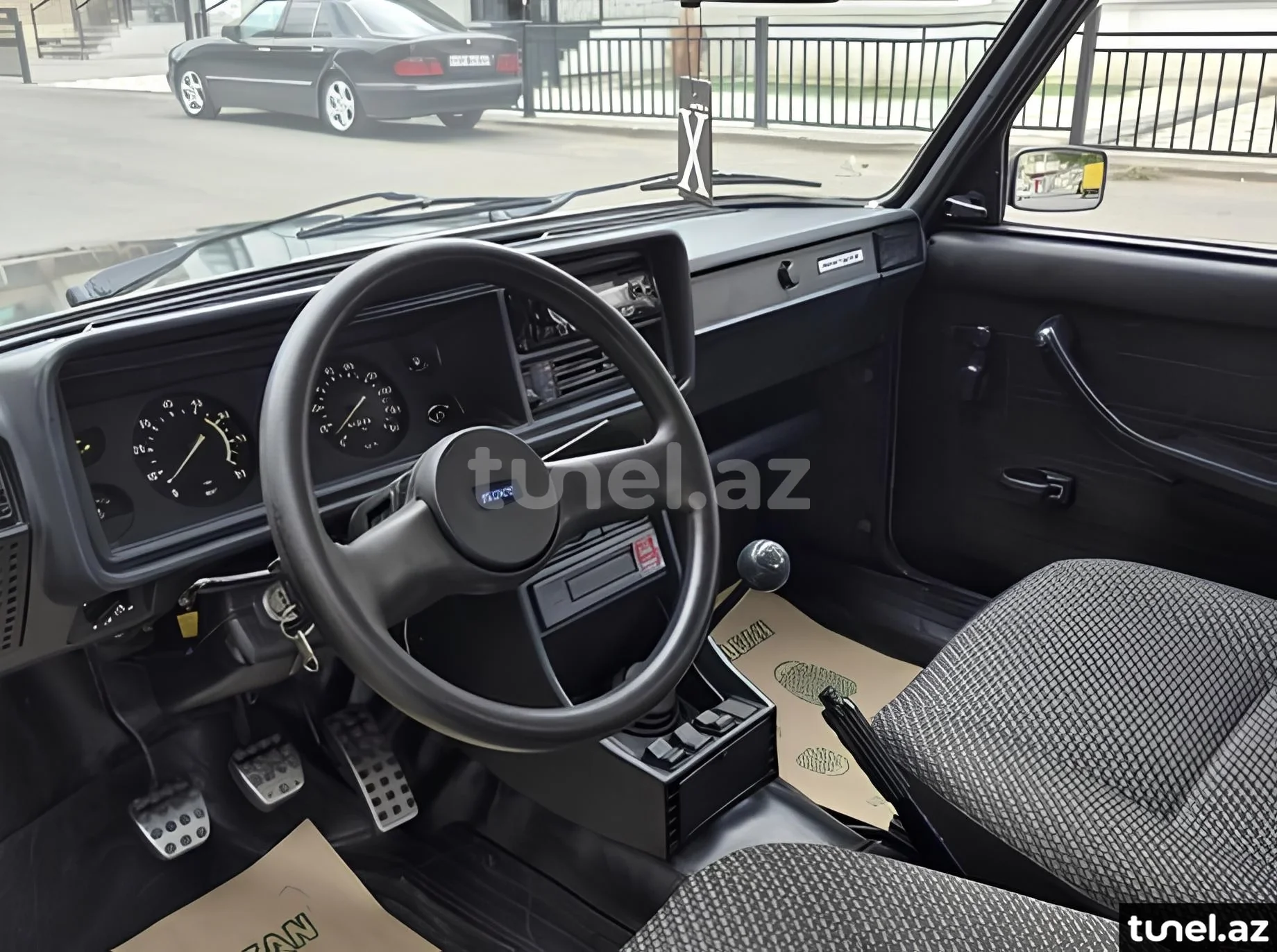 LADA (VAZ) 2107 2010
