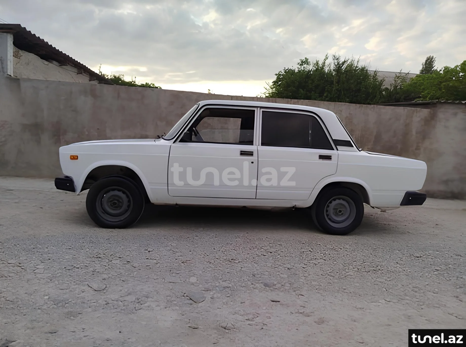 LADA (VAZ) 2107 1993