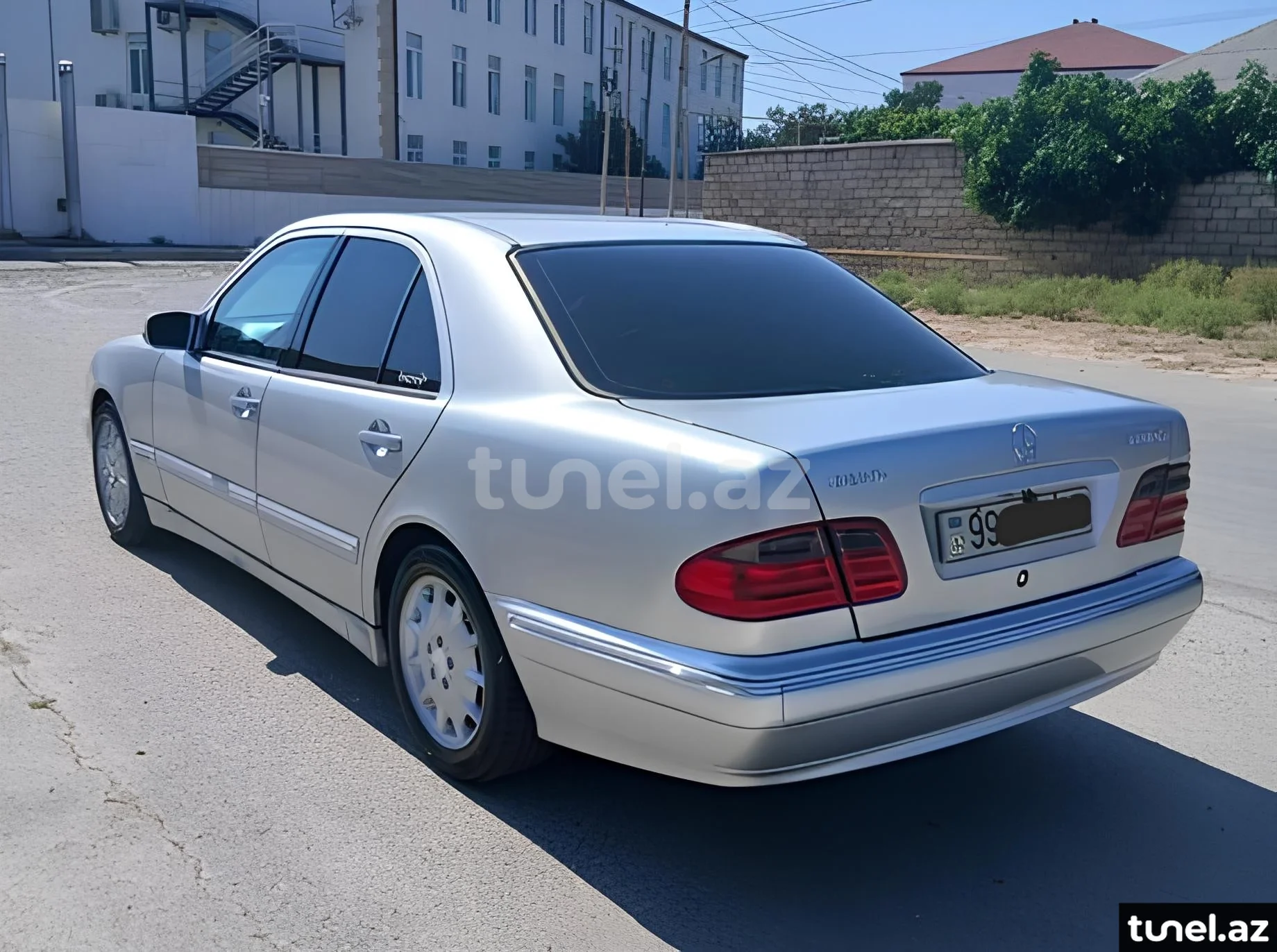 Mercedes E 270 2000
