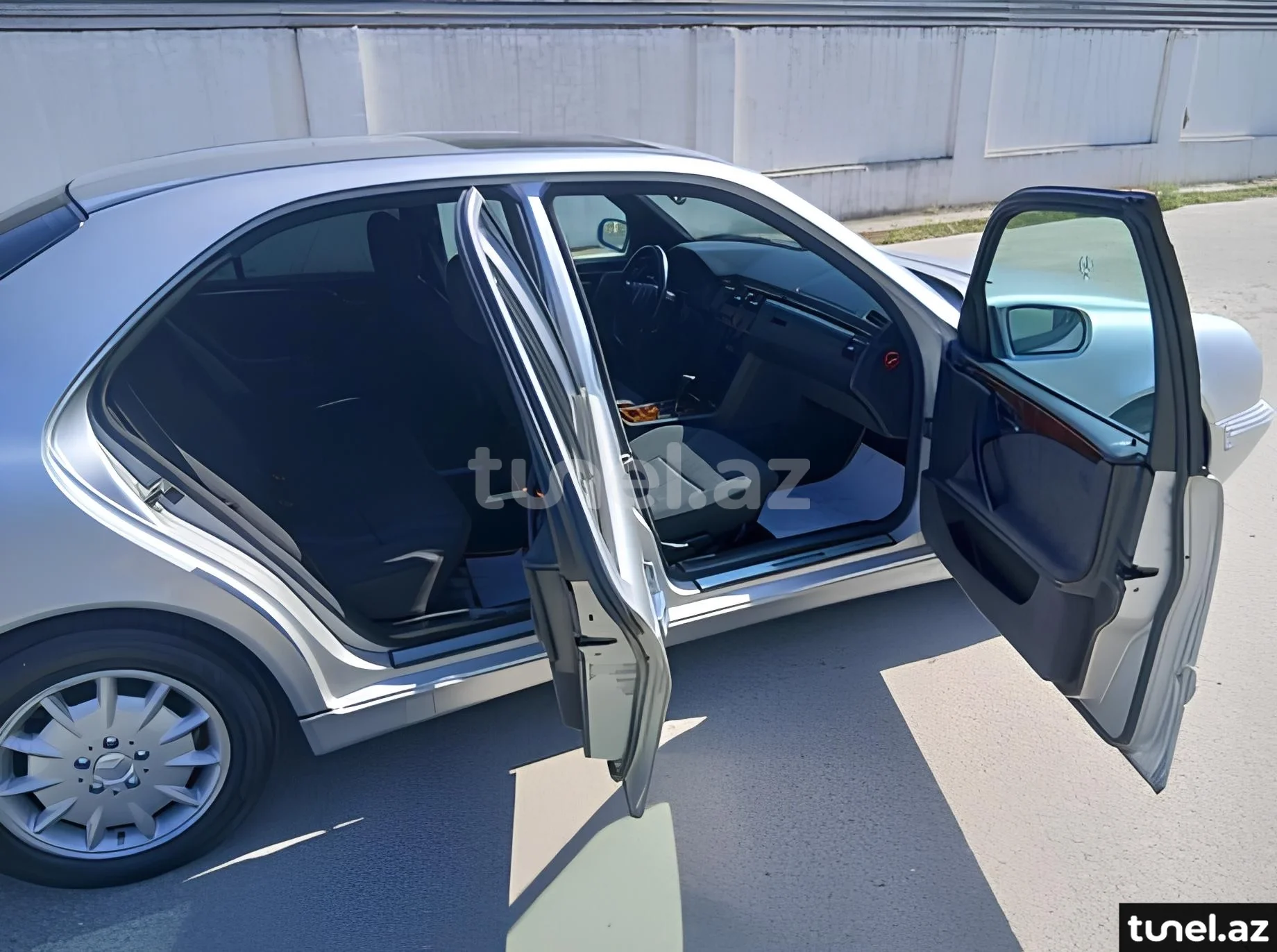 Mercedes E 270 2000