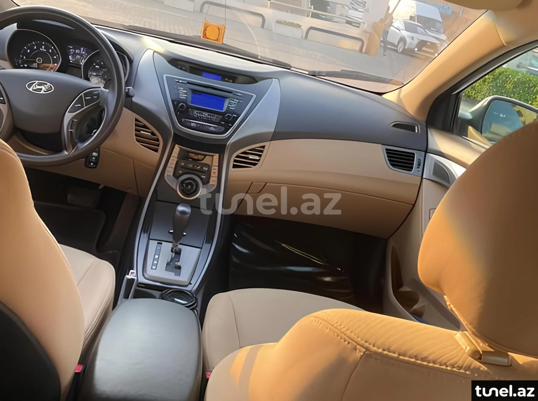 Hyundai Elantra 2013