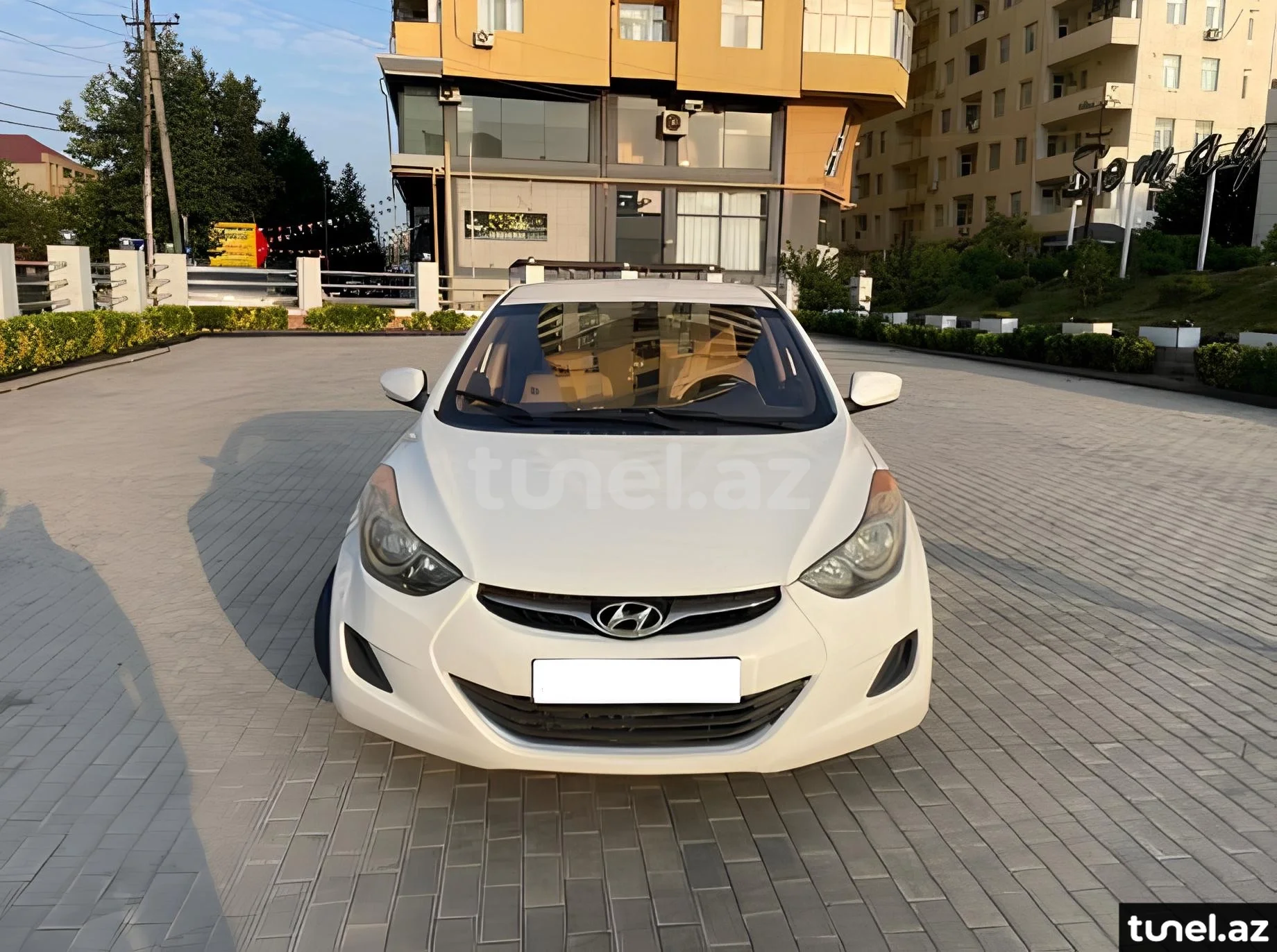 Hyundai Elantra 2013