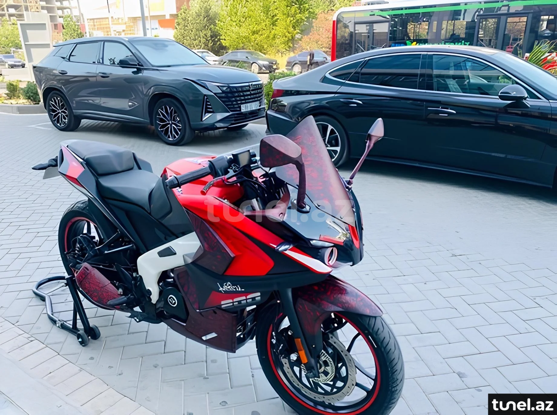 Bajaj Pulsar RS 200 2023