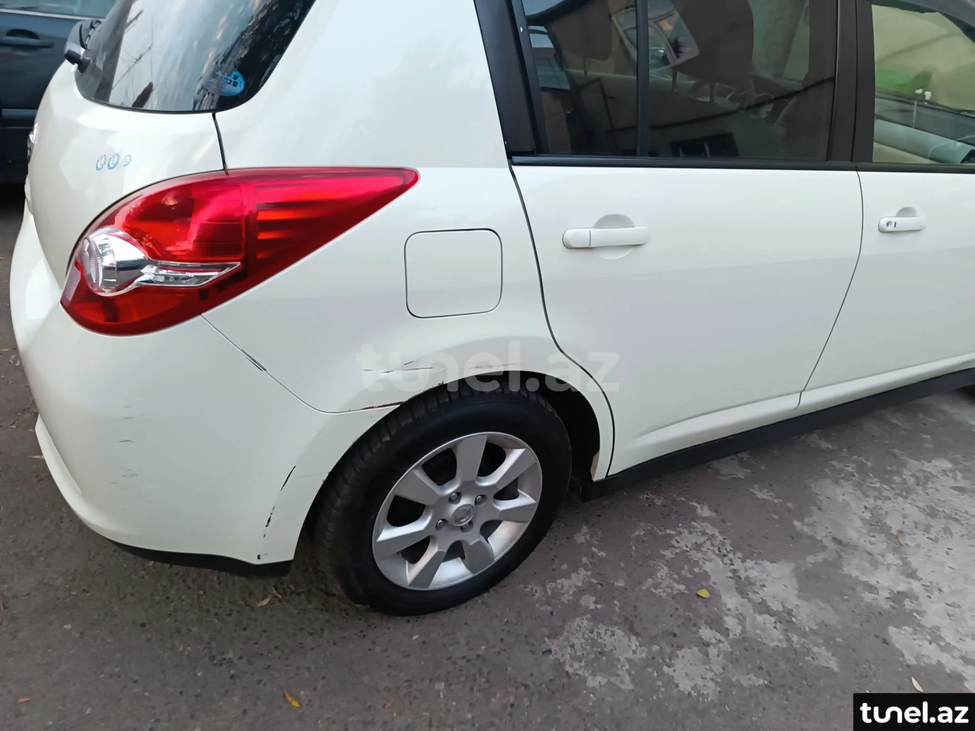 Nissan Tiida 2011