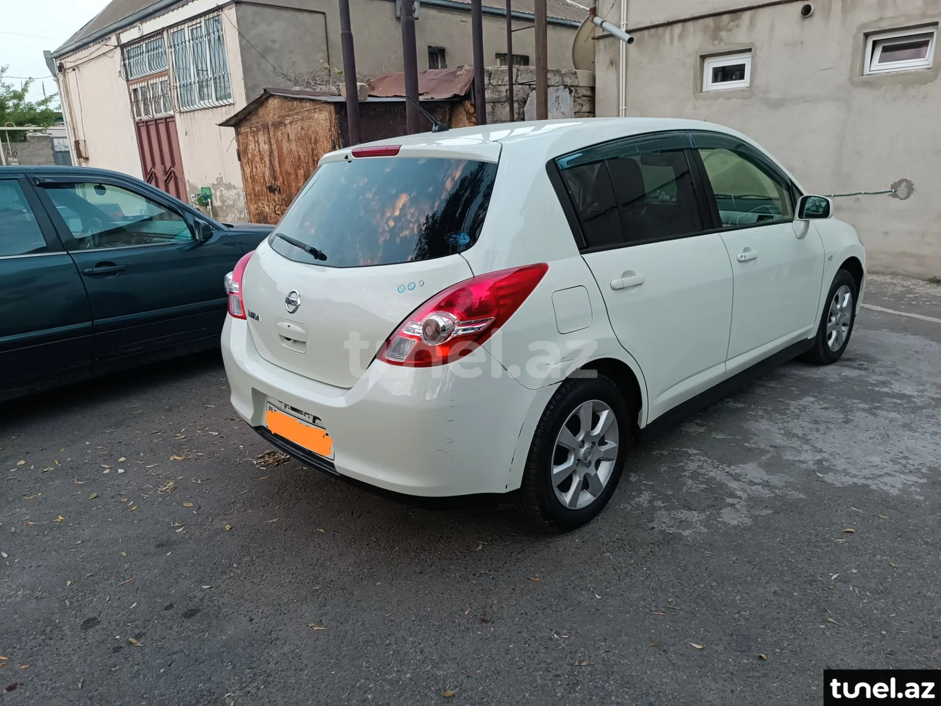 Nissan Tiida 2011