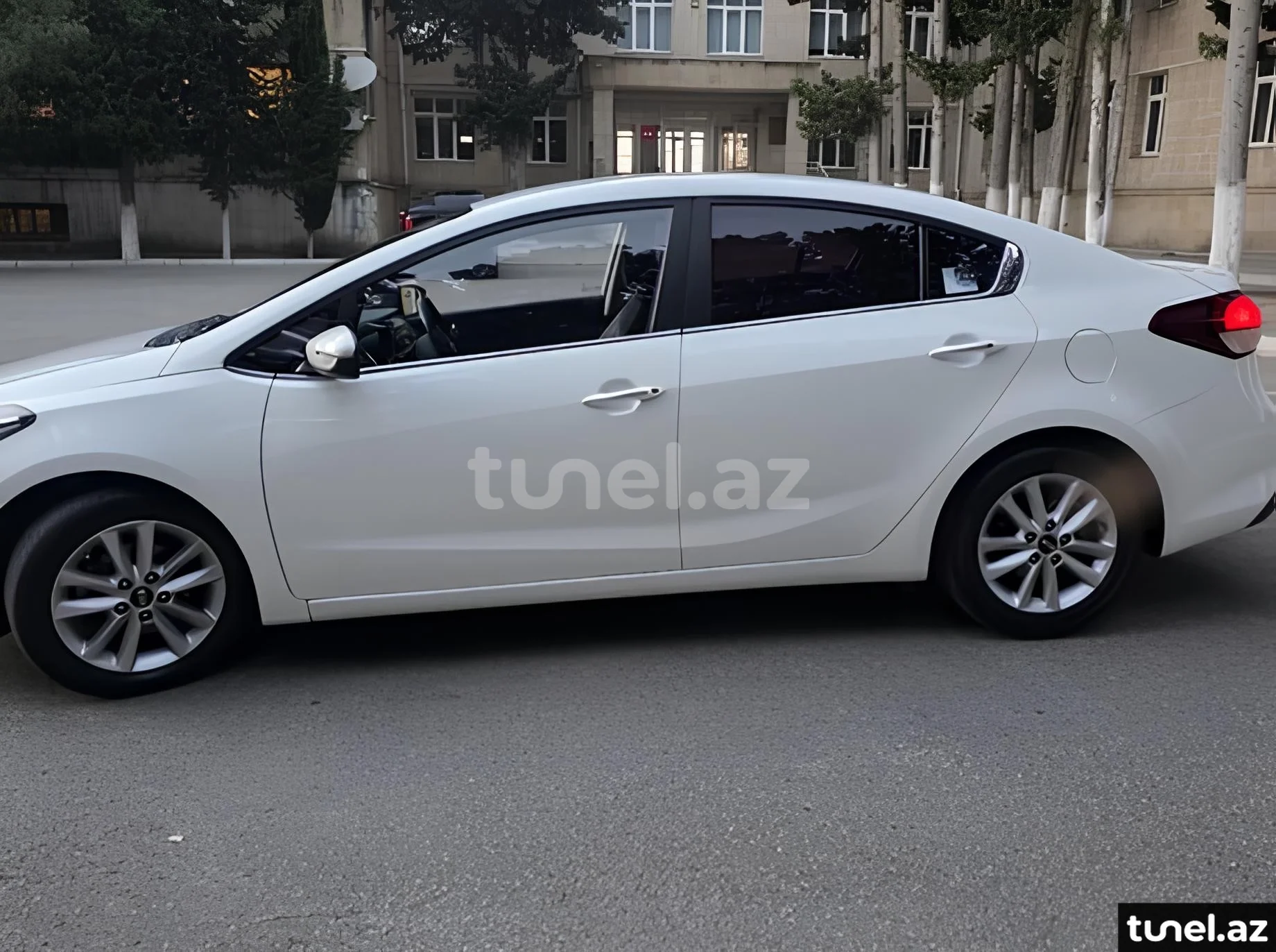 Kia K3 2016