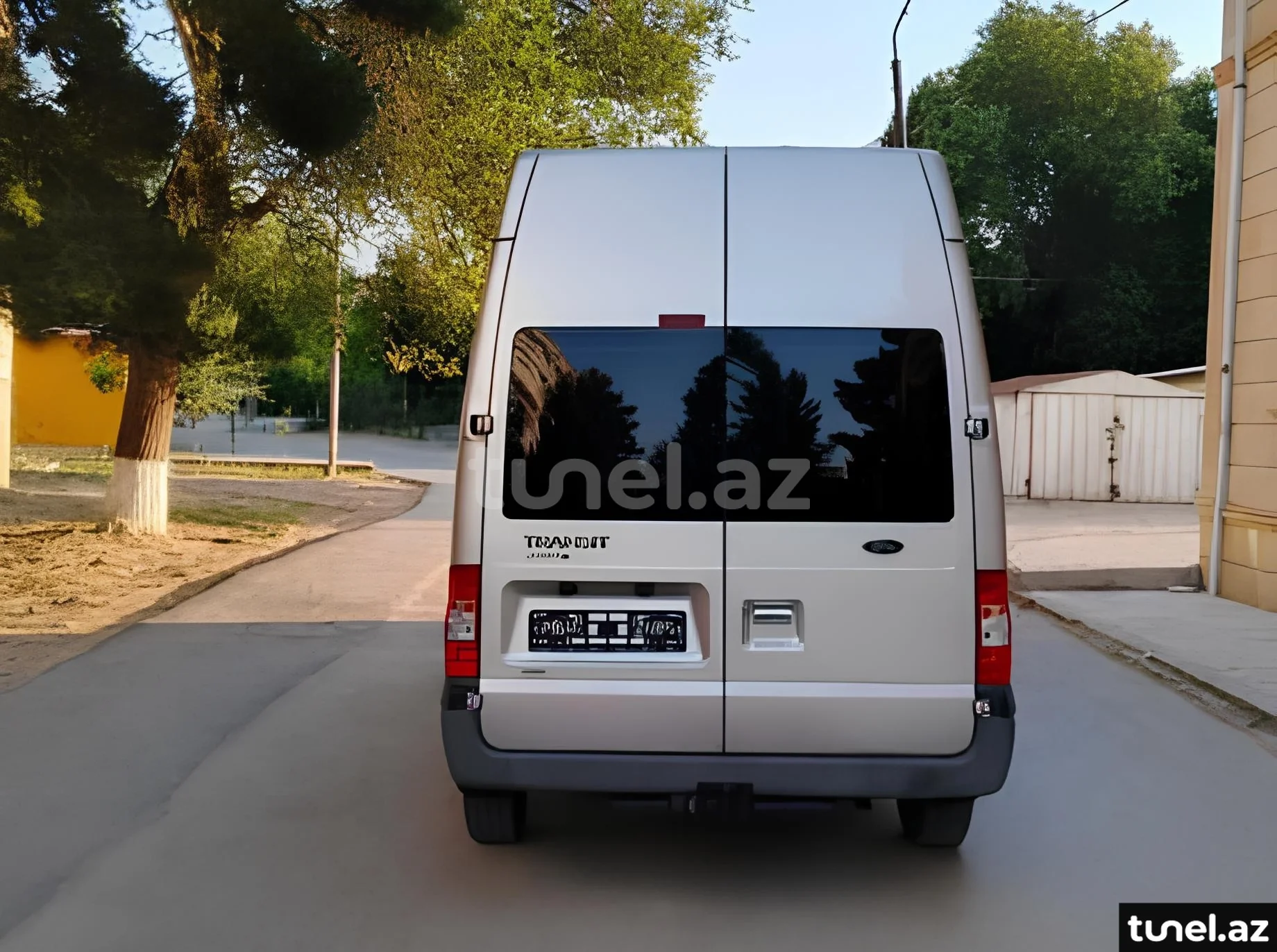 Ford Transit 2010