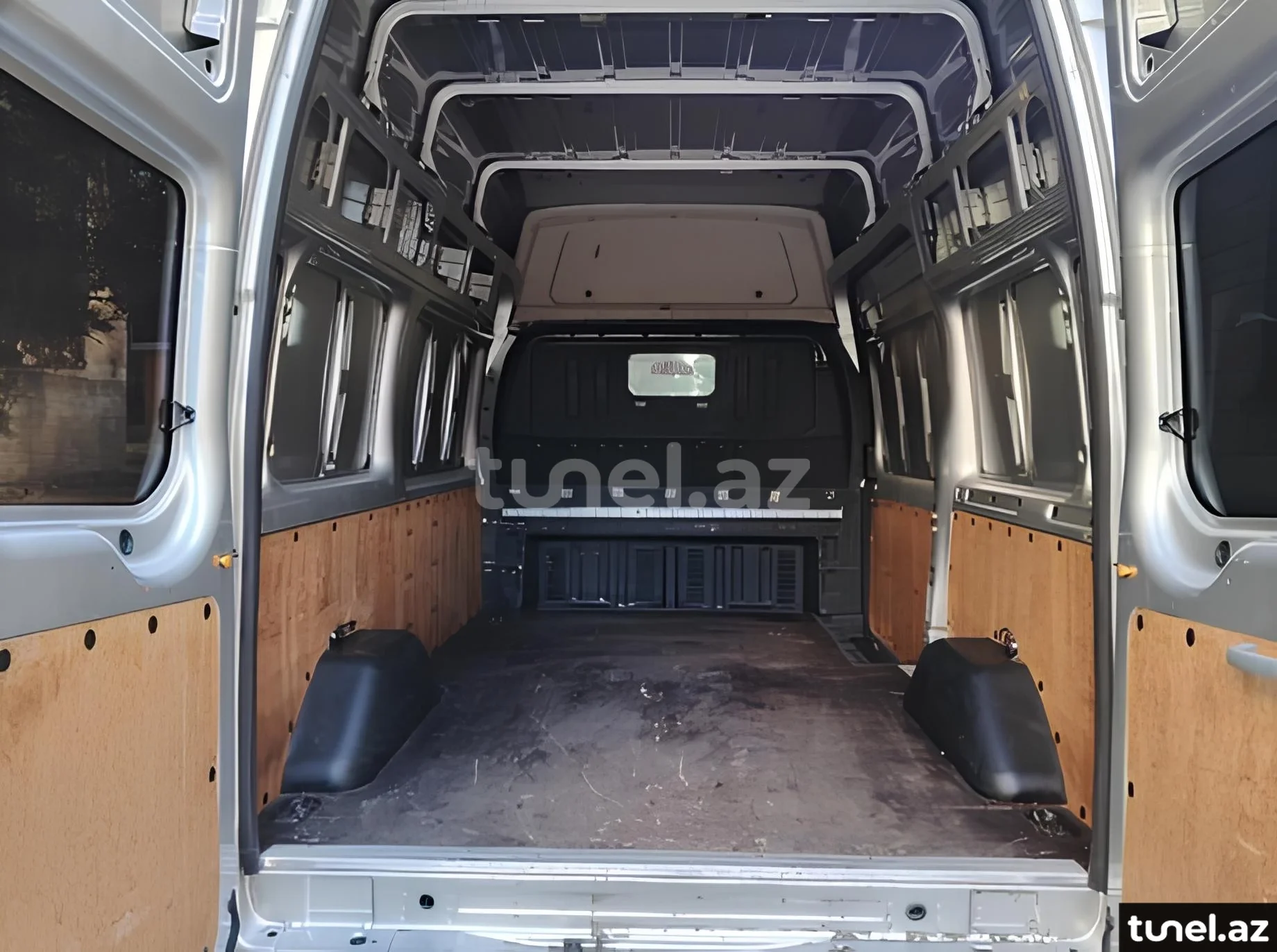 Ford Transit 2010