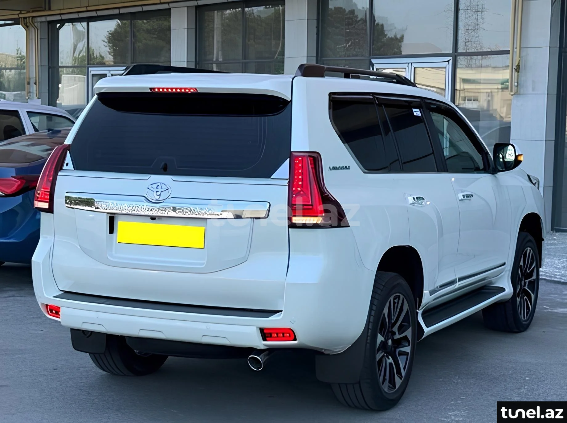 Toyota Land Cruiser Prado 2013