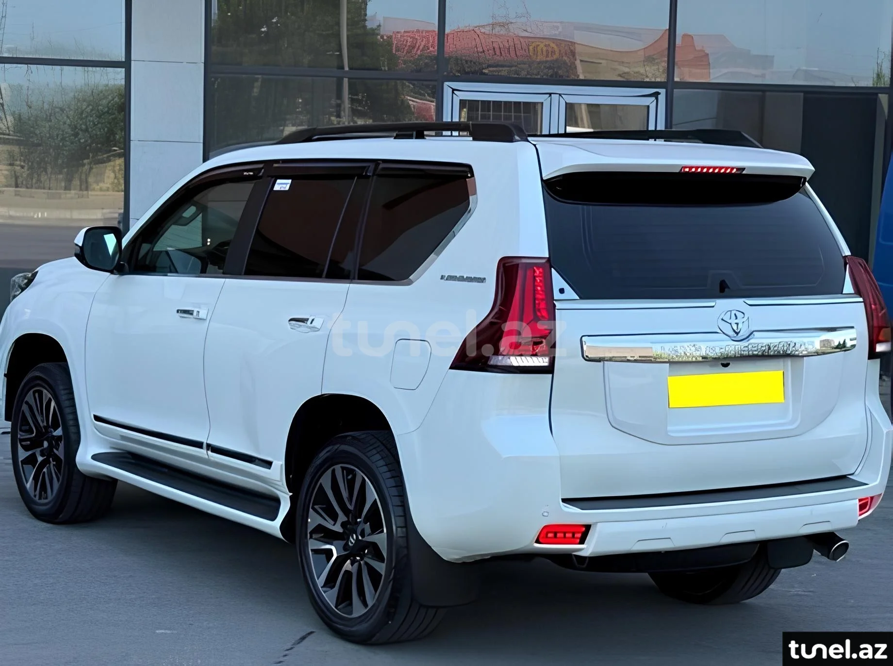 Toyota Land Cruiser Prado 2013