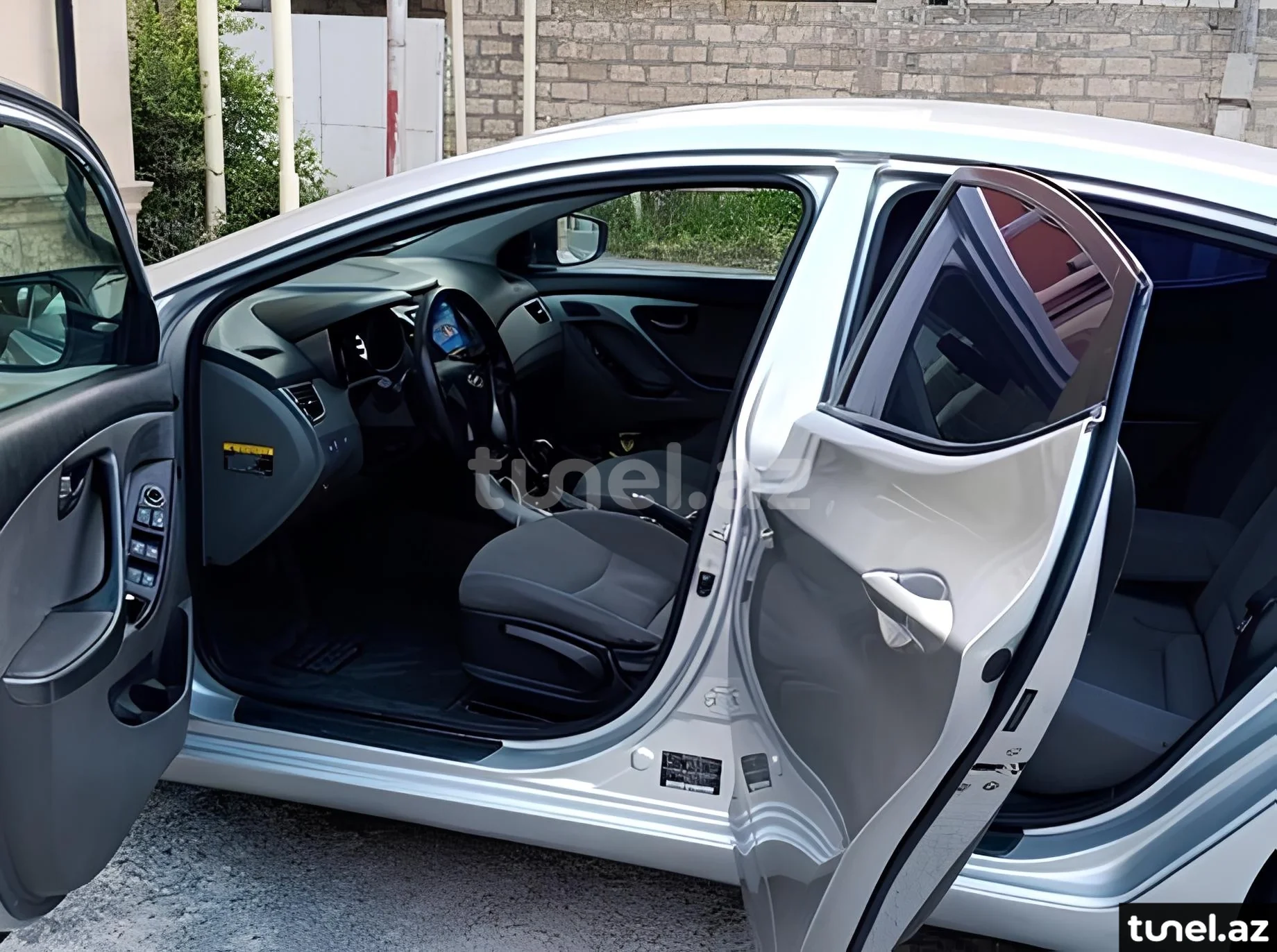 Hyundai Elantra 2015